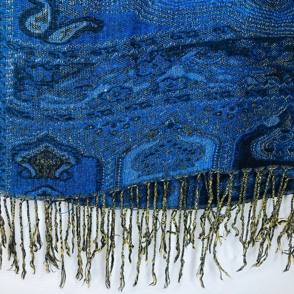 Chic Blue Paisley Shawl / Scarf with Fringe (M-L)